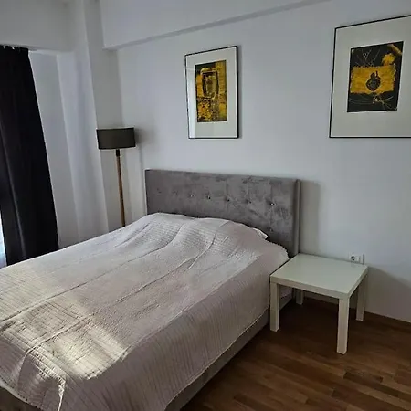 Brand New 1 Bedroom Διαμέρισμα